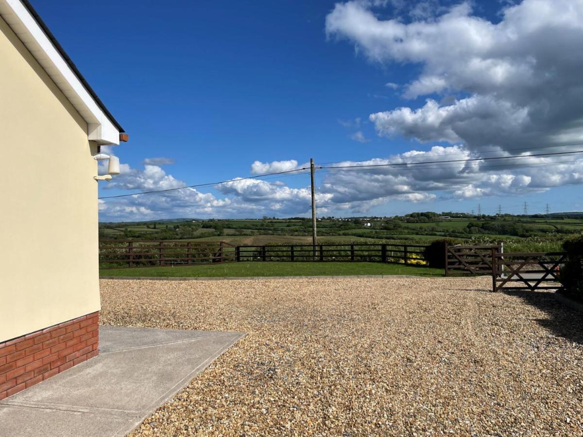 Sunny Bank- Countryside Escape With Private Hot Tub And Countryside Views Villa Carmarthen Exterior photo